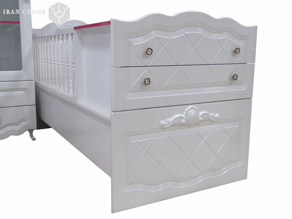 تخت خواب نوزاد کلاسیک  1