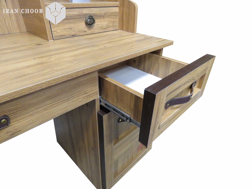 میز تحریر کودک دزد دریائی  7