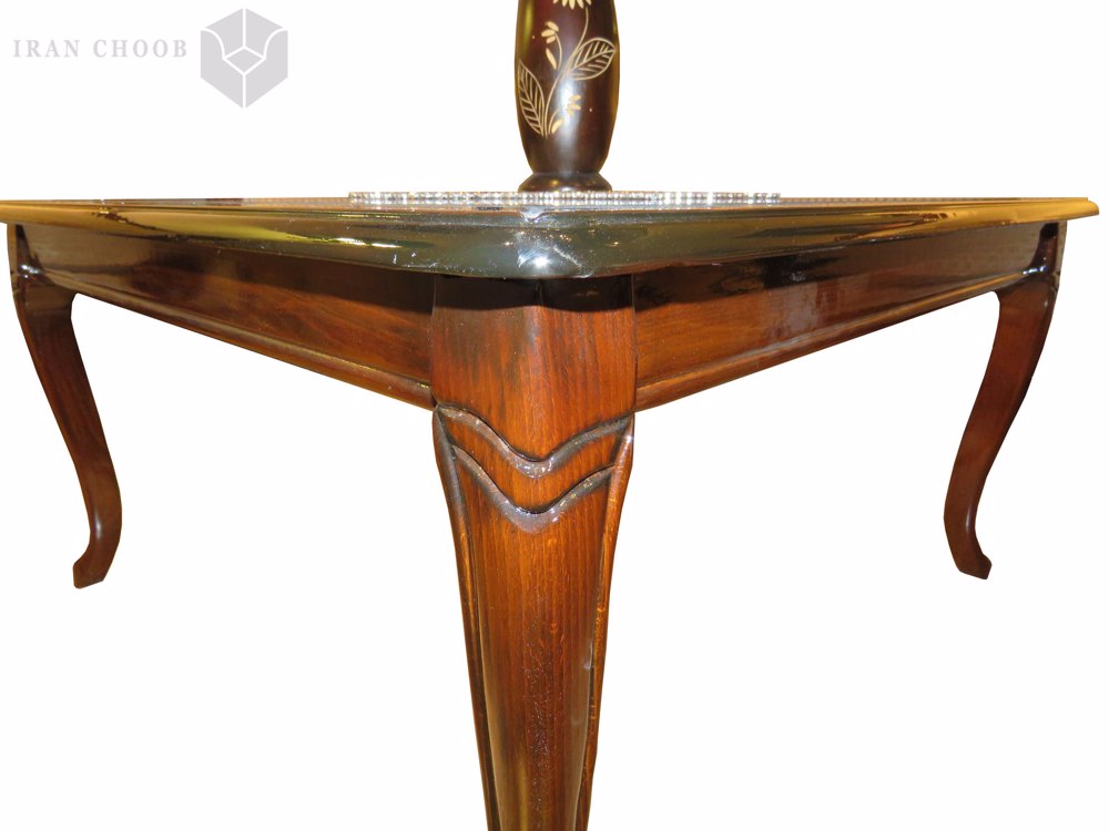 میز کنار مبل کلاسیک فرانسوی  2